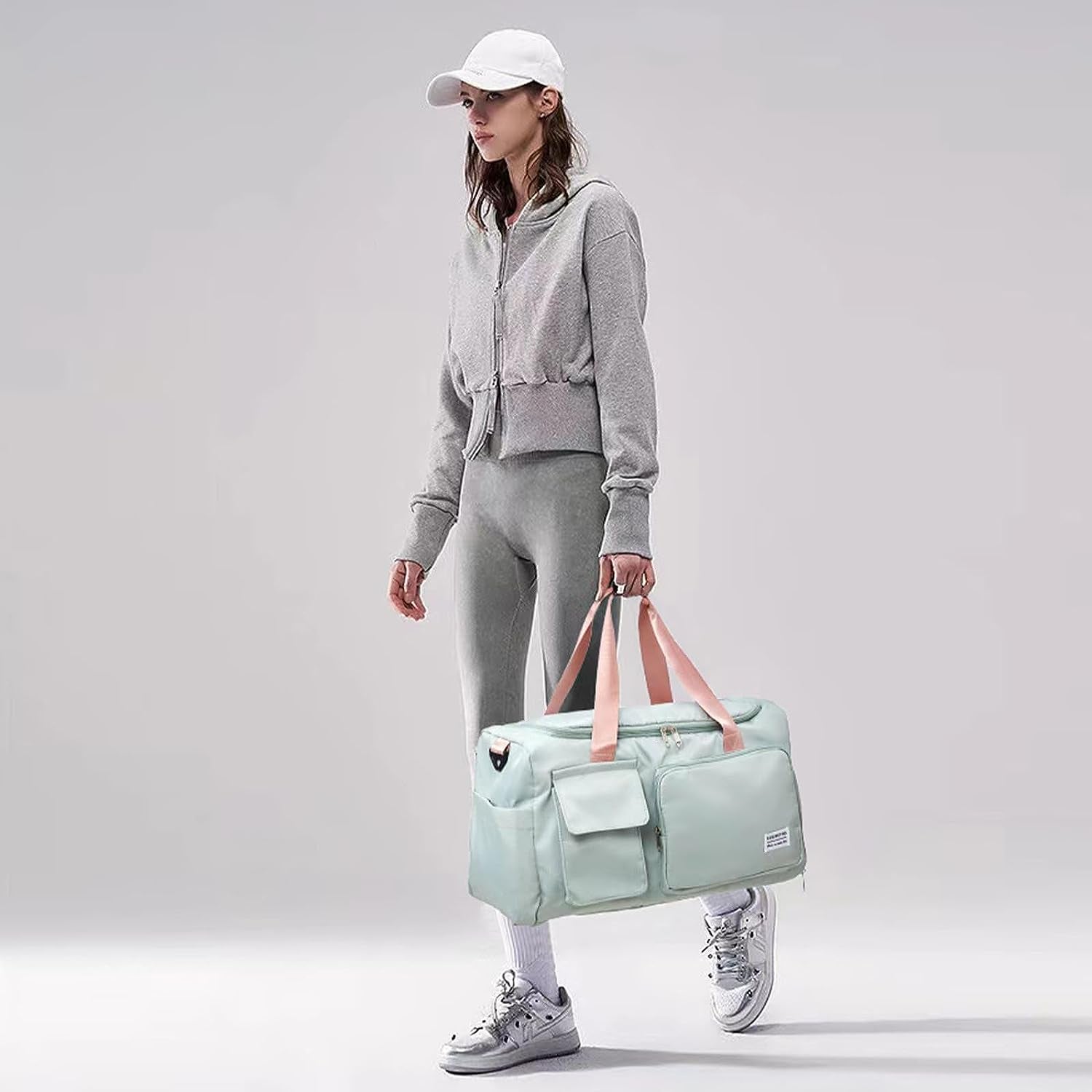 Stylish Women's Travel Duffle Bag - Versatile Gym Bag with Shoe Compartment for Weekend Adventures